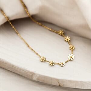 NEW 18K yellow gold plated daisy flower chain necklace jewelry B29A